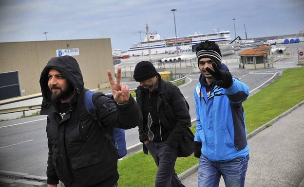Los asaltos de inmigrantes en el Puerto de Bilbao pasan de 300 a más de 3.000 en un año