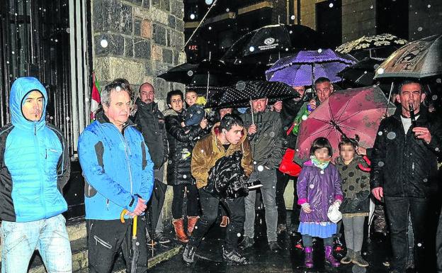 «No solo nos humillan a las víctimas, humillan a toda la sociedad»