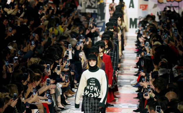 Dior celebra la mujer libre de mayo de 1968