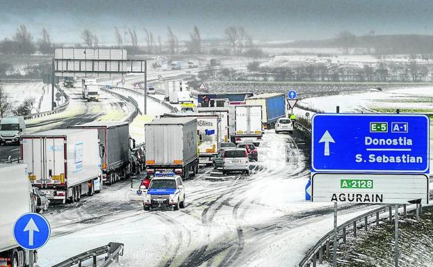 ¿Ha habido en Álava falta de previsión ante la nevada?