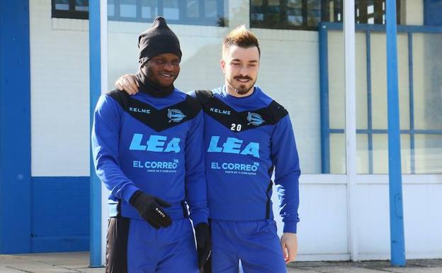 Víctor López y Medrán vuelven a la convocatoria del Alavés