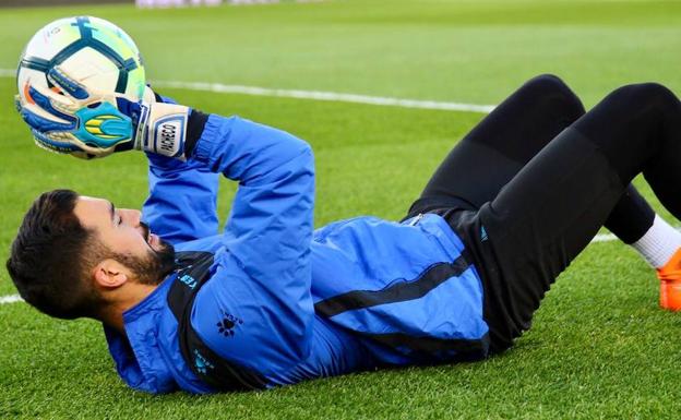 Torres y Sobrino, novedades en el once del Alavés