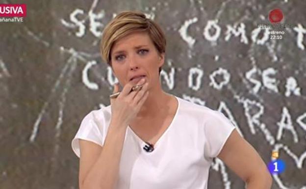 María Casado rompe a llorar en directo tras entrevistar a los padres de Gabriel