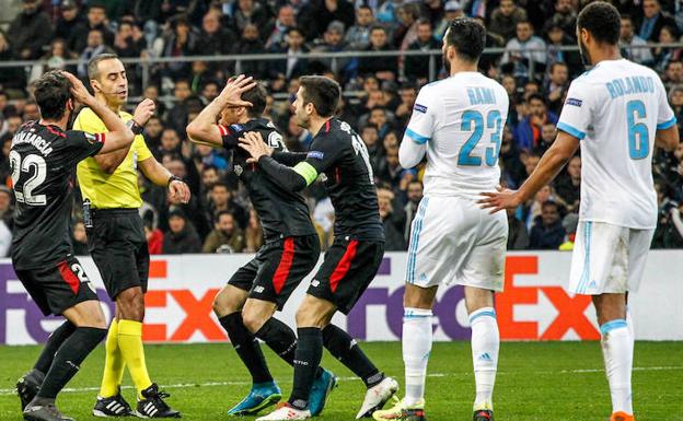 Raúl García y San José, bajas para la vuelta