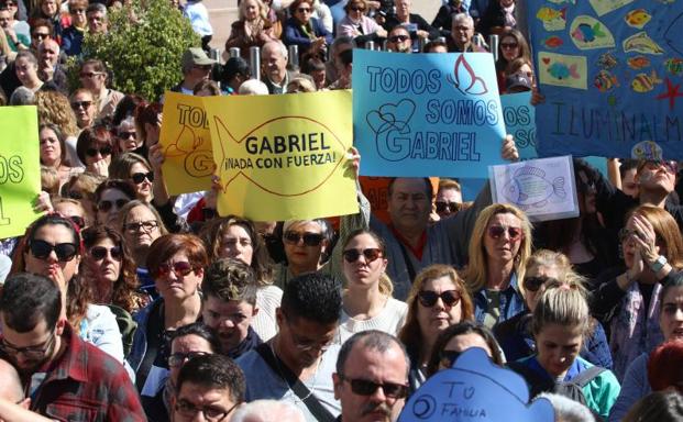 El alcalde de Almería convoca una concentración a las 19 horas por la «terrible pérdida» de Gabriel Cruz
