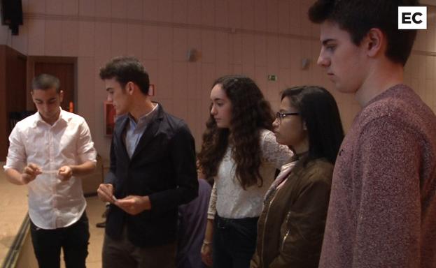 Los finalistas de STARTInnova pasan ante el jurado