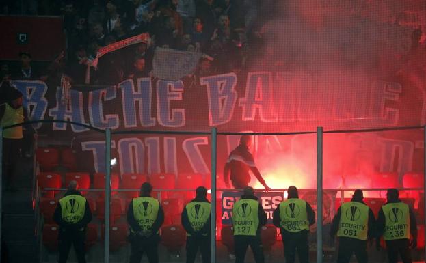 La UEFA abre expediente disciplinario al Marsella por los incidentes en San Mamés