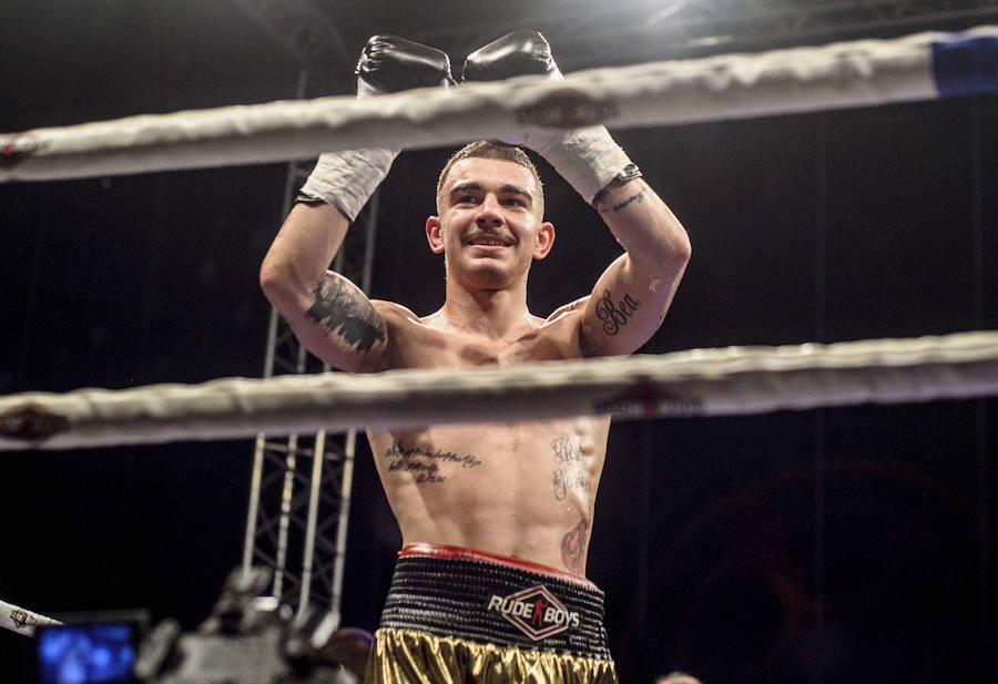 Jon Fernández peleará en Getxo con el panameño Huertas, un púgil más alto que él