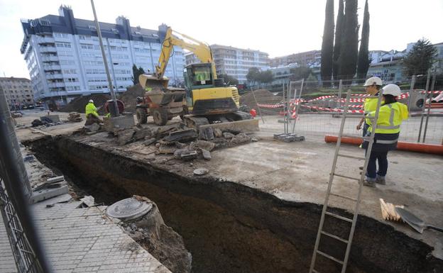 El Ayuntamiento modificará los accesos al parking de Santa Bárbara para evitar atascos