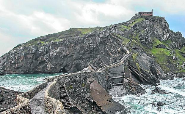 El Gobierno central advierte a la Diputación de que no permitirá el cobro por acceder a Gaztelugatxe