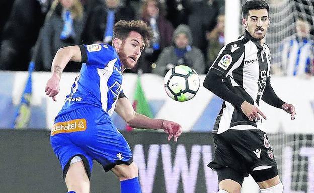 El Alavés vuelve a los entrenamientos con las ausencias de Pina e Ibai