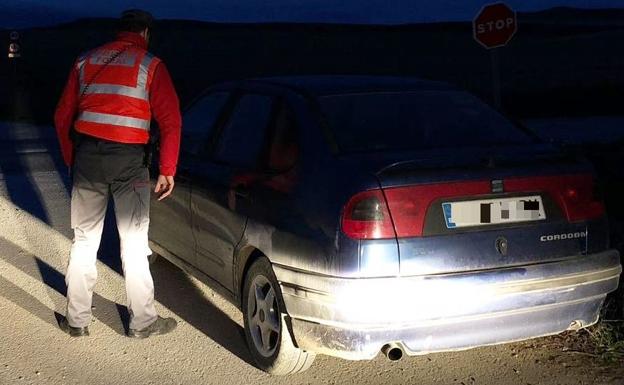 Un conductor sin carné se da a la fuga tras dar positivo en todas las drogas en Navarra