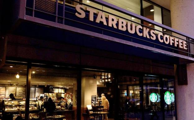 Starbucks deberá advertir en sus cafés sobre el riesgo de cáncer