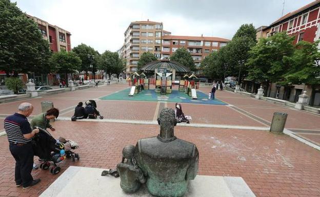 Dos empresas optan a levantar la cubierta de la plaza San Pedro de Sestao