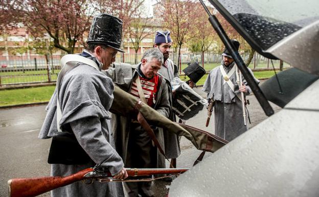 La lluvia impide la recreación de la batalla napoleónica en Arriaga