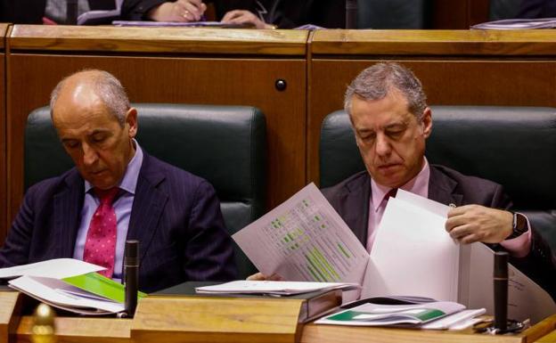 Urkullu dice que los acuerdos con el Estado son «buenos» y Erkoreka critica los «hachazos» de Rajoy al autogobierno