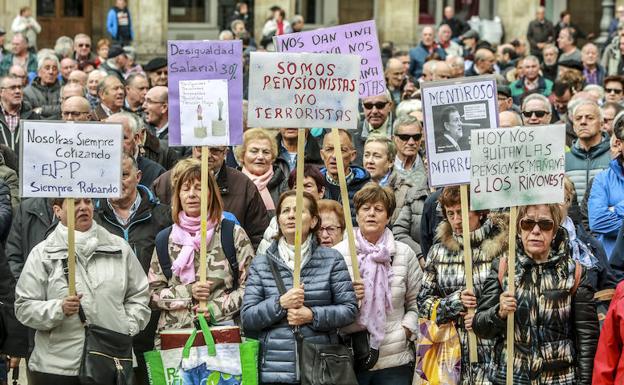 «No nos van a contentar con migajas», avisan los pensionistas en Vitoria