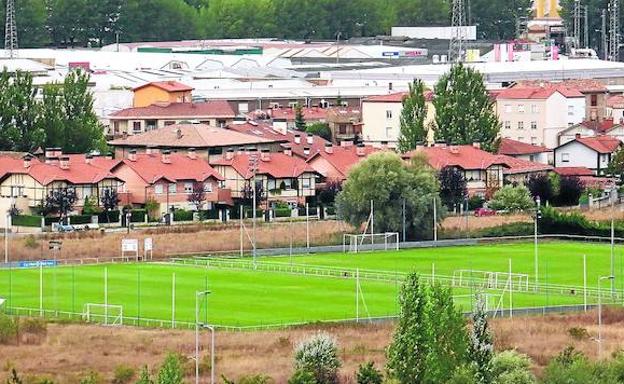 El Alavés no renuncia a Betoño a pesar de la incertidumbre sobre la instalación