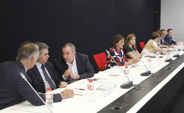 UGT también abandona la Mesa de Diálogo Social