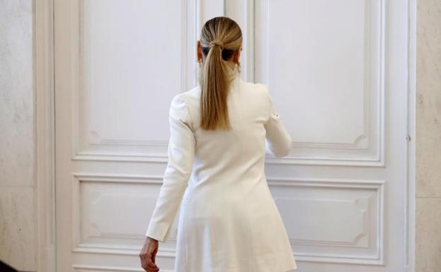 Cristina Cifuentes anuncia su dimisión