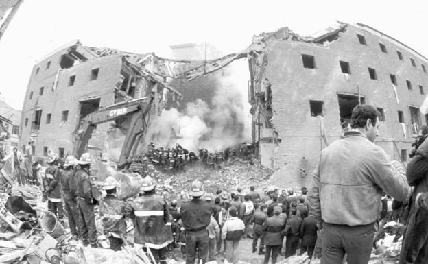 Cinco ataúdes blancos en Zaragoza