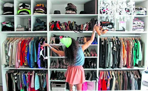 Sandalias Publicidad tinción Acaba con el caos de tu armario: las claves para no acumular ropa | El  Correo
