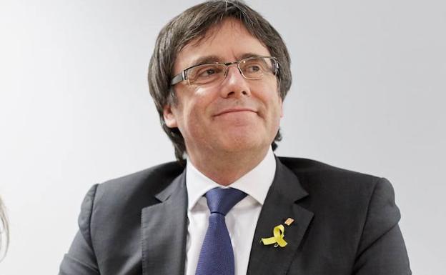 Puigdemont se enroca