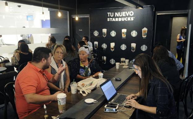 Starbucks abre su segundo establecimiento en Bilbao