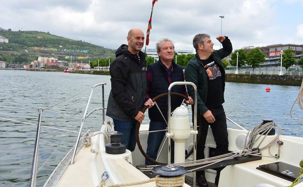 Rumbo a Finisterre para divulgar la realidad de la ELA