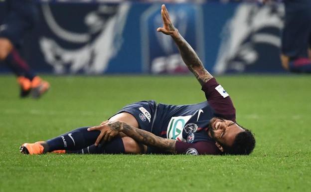 Dani Alves se pierde el Mundial por lesión