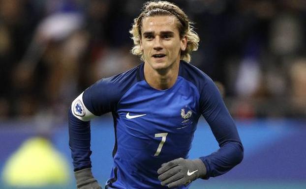 Griezmann, Varane y Mbappé lideran la lista de Francia