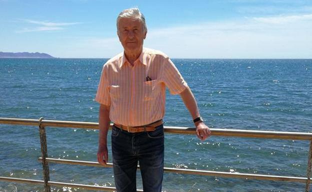 Escritor de éxito gracias a su primer lector