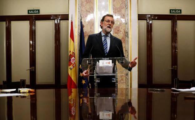 Rajoy dice que no está dispuesto a diferenciar entre nacionalidad y ciudadanía vasca, según el pacto de PNV y Bildu