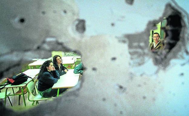 El Gobierno central llevará a los institutos la derrota de ETA