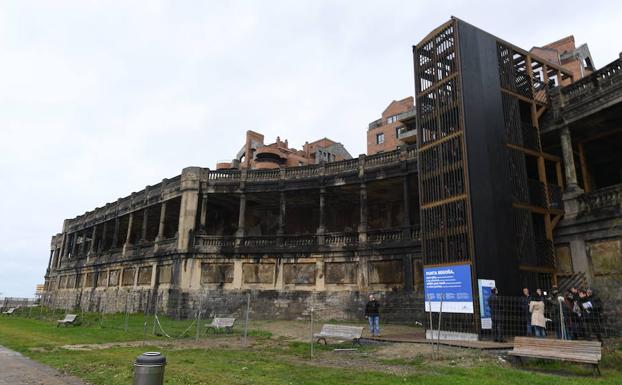 Una pasarela permitirá ver de cerca las obras de rehabilitación de Punta Begoña