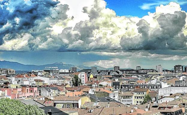 Vitoria deja atrás un mes de mayo con sólo 157 horas de sol