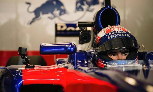 Marc Márquez coquetea con la Fórmula Uno al volante de un Red Bull
