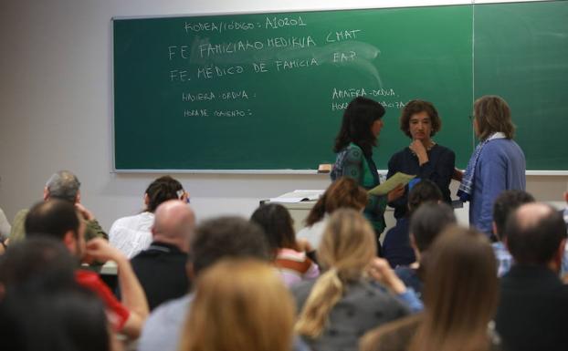 ELA, LAB y ESK llevan a la Fiscalía la supuesta filtración de exámenes de médico en la OPE de Osakidetza