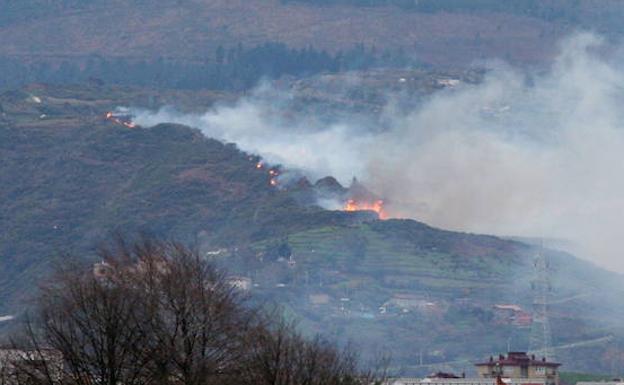 Crean un mapa de pistas en Bizkaia para su uso en los incendios forestales