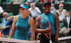 Las mejores imágenes de la final entre Halep y Stephens