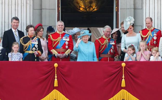 Cálido cumpleaños de Isabel II en el Palacio de Buckingham