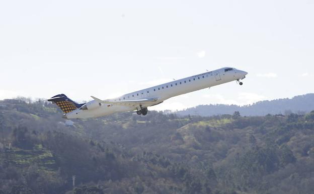 El aeropuerto de Loiu se queda sin vuelos a Hamburgo