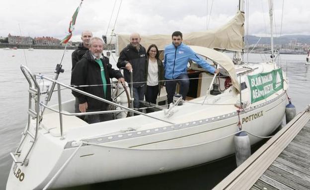 Travesía en vela contra la ELA: «Iñaki contagia su espíritu positivo»