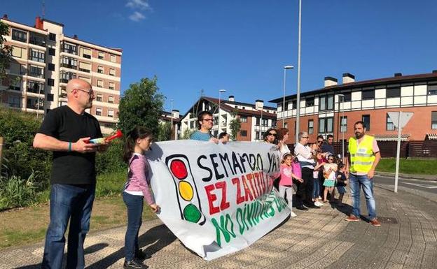 «Tienen que hacer algo, es muy peligroso circular por la N-240»