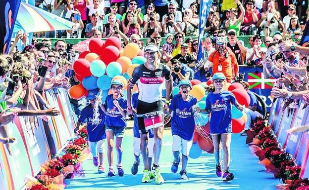Iván Álvarez: «El triatlón de Vitoria no tiene nada que envidiar a otras pruebas de prestigio»