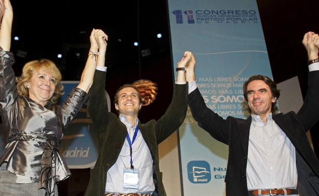 Aznar 'entra' en la campaña del PP: Cospedal señala a Casado como su candidato