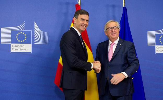 Bruselas enfría el optimismo y rebaja el crecimiento español una décima, hasta el 2,8%