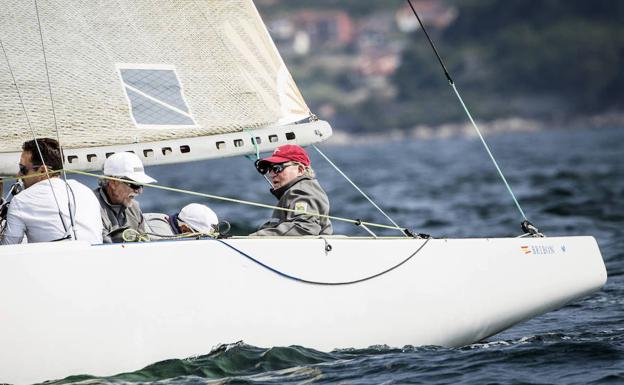 Sin cambio de rumbo en la Copa del Rey de Vela