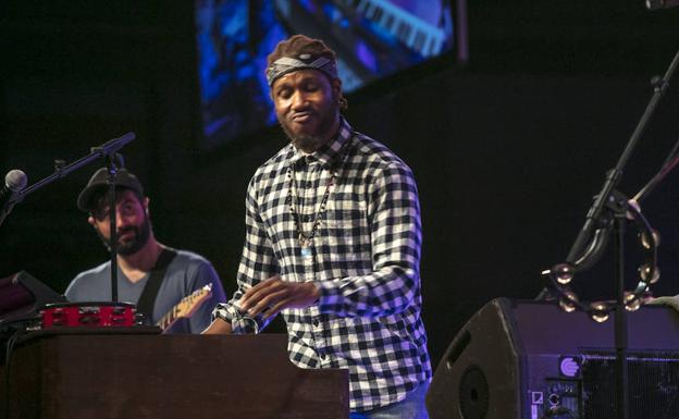 Volar con el poderío de Cory Henry