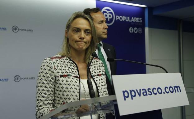 Raquel González reconoce que el PP vasco deberá «reajustarse» al discurso de Casado